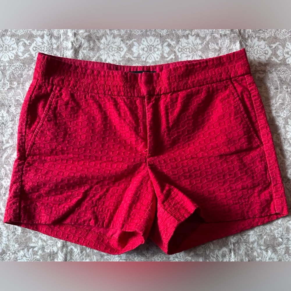 Banana Republic Hampton Fit Chino Shorts Red Geometric